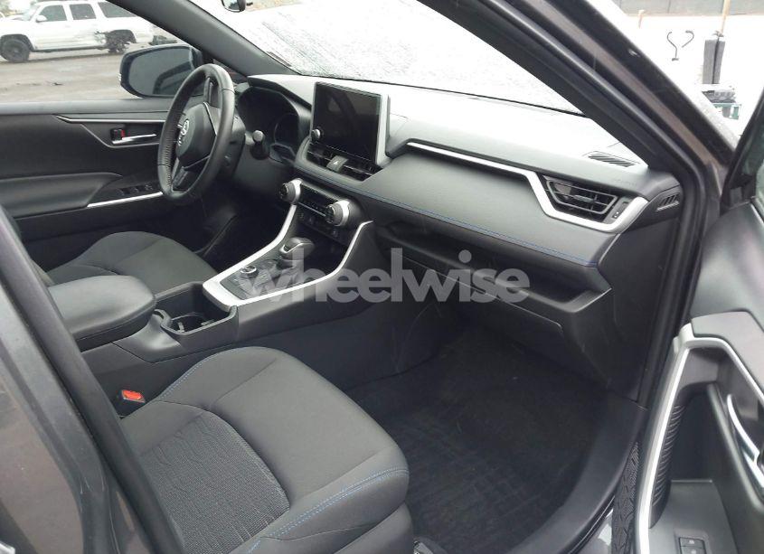 Photo 5 of 2024 Toyota Rav4 HYBRID SE (VIN 2T3T6RFV0RW055852)