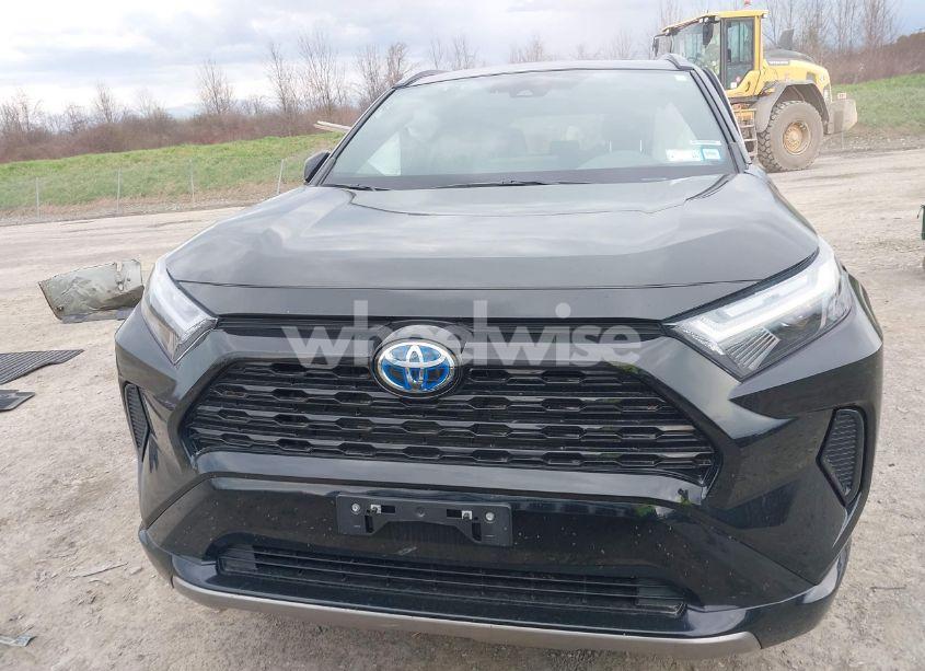 Photo 13 of 2022 Toyota Rav4 HYBRID SE (VIN 2T3T6RFV2NW031305)