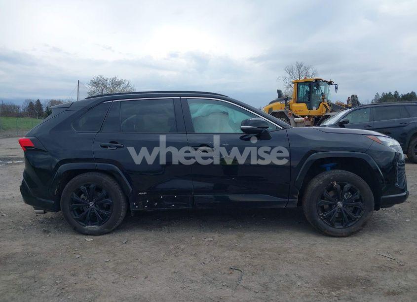 Photo 14 of 2022 Toyota Rav4 HYBRID SE (VIN 2T3T6RFV2NW031305)