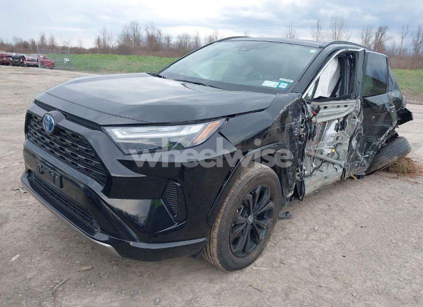 Photo 2 of 2022 Toyota Rav4 HYBRID SE (VIN 2T3T6RFV2NW031305)
