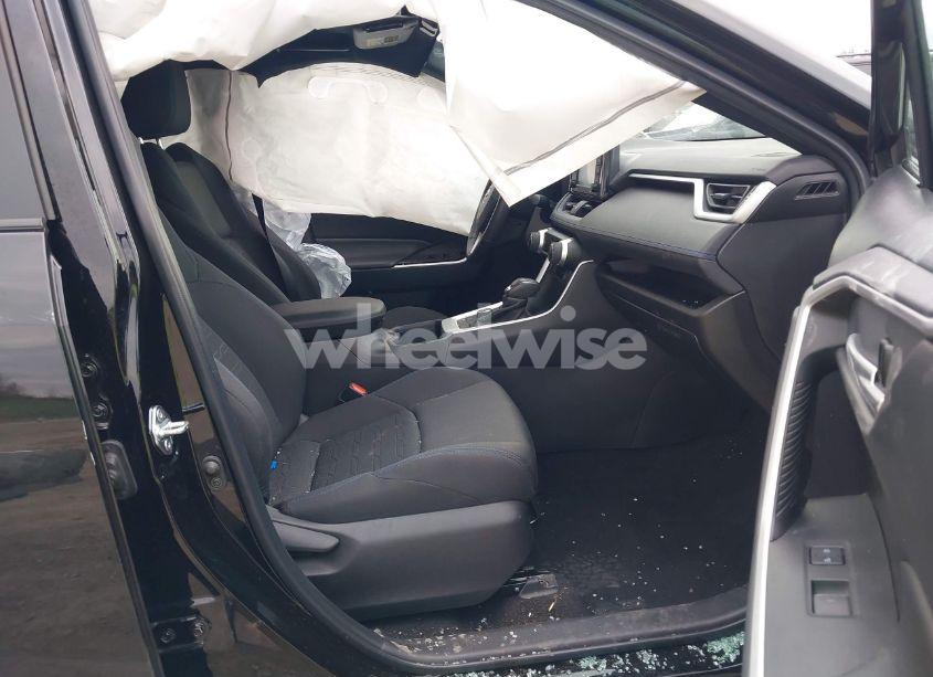 Photo 5 of 2022 Toyota Rav4 HYBRID SE (VIN 2T3T6RFV2NW031305)