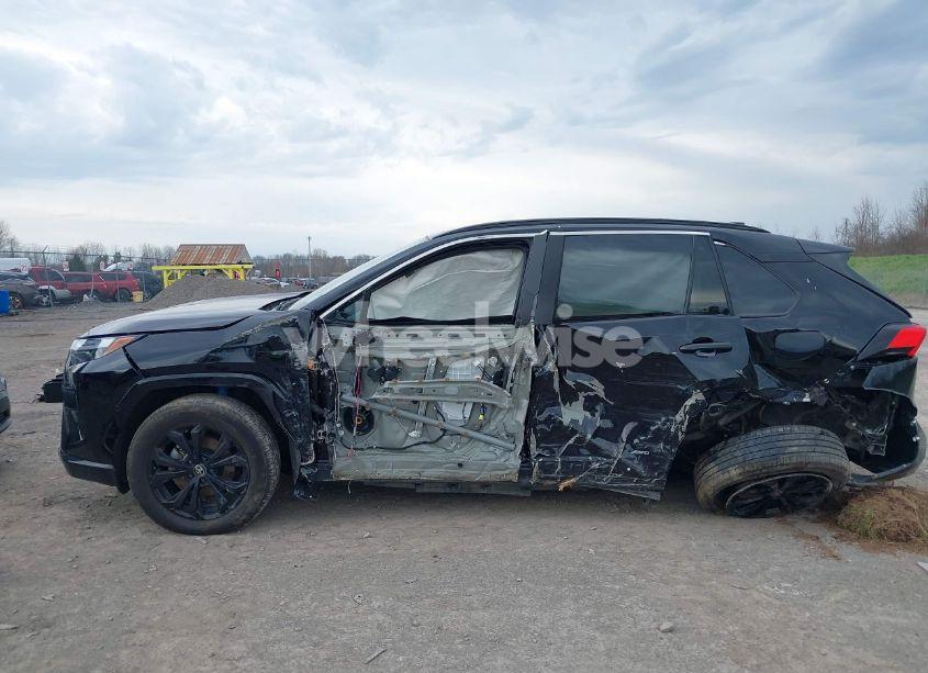 Photo 6 of 2022 Toyota Rav4 HYBRID SE (VIN 2T3T6RFV2NW031305)