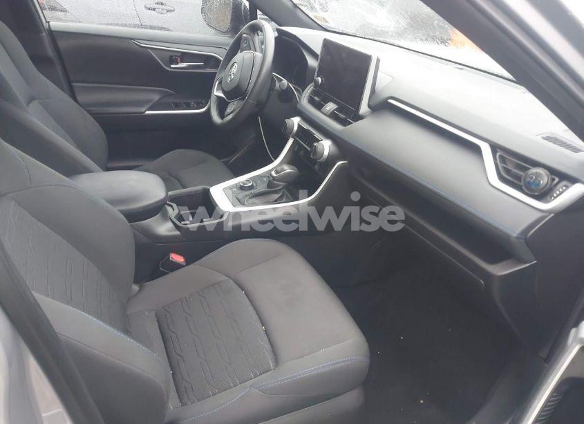 Photo 5 of 2024 Toyota Rav4 HYBRID SE (VIN 2T3T6RFV5RW056575)