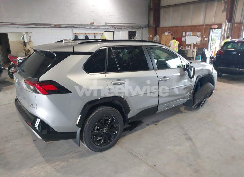 Photo 4 of 2024 Toyota Rav4 SE HYBRID (VIN 2T3T6RFV8RW054125)