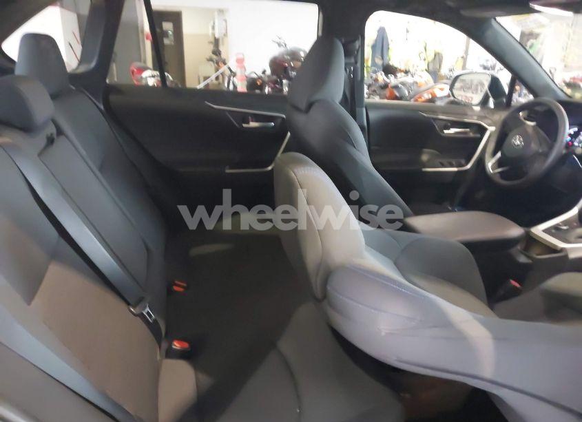 Photo 8 of 2024 Toyota Rav4 SE HYBRID (VIN 2T3T6RFV8RW054125)