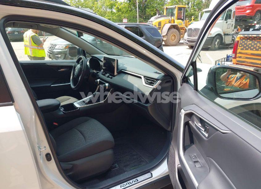 Photo 5 of 2025 Toyota Rav4 HYBRID WOODLAND EDITION (VIN 2T3UWRFV3SW262939)