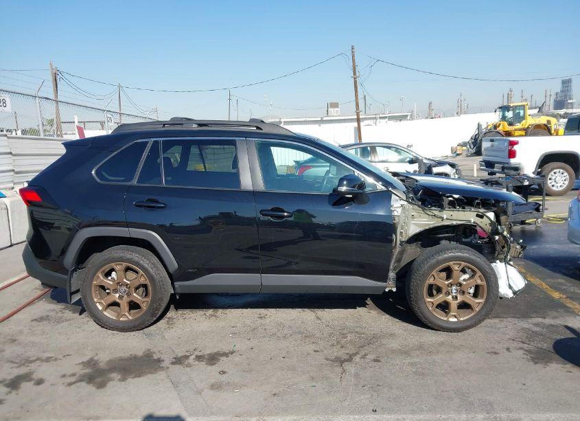 Photo 14 of 2023 Toyota Rav4 HYBRID WOODLAND EDITION (VIN 2T3UWRFV8PW176775)