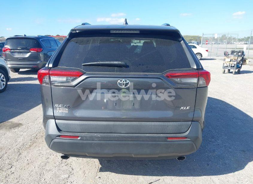 Photo 17 of 2019 Toyota Rav4 XLE (VIN 2T3W1RFV0KW053116)