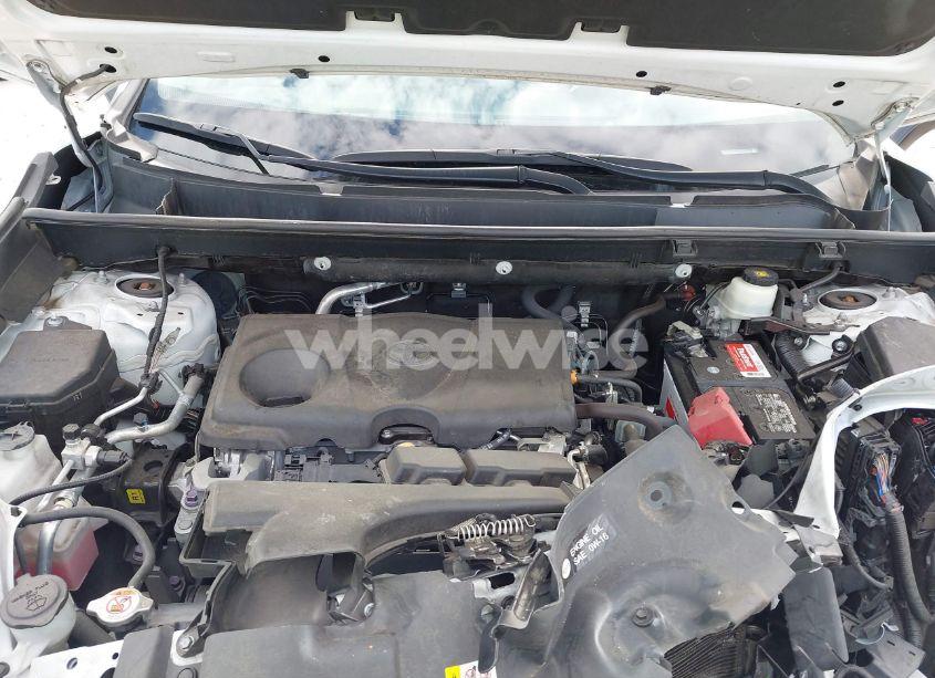 Photo 10 of 2020 Toyota Rav4 XLE (VIN 2T3W1RFV0LW064716)