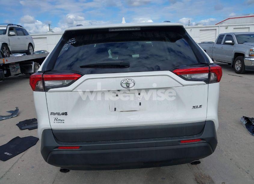 Photo 16 of 2020 Toyota Rav4 XLE (VIN 2T3W1RFV0LW064716)