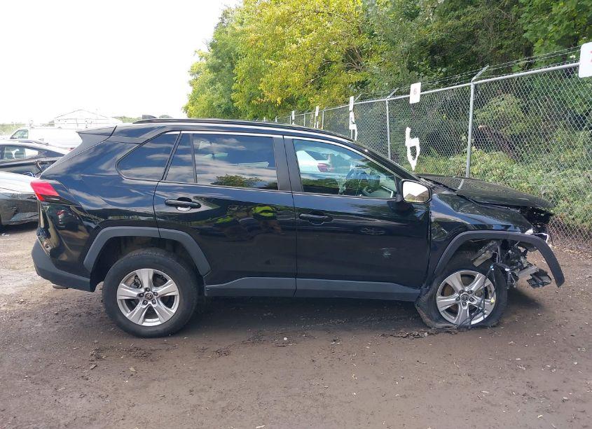 Photo 14 of 2021 Toyota Rav4 XLE (VIN 2T3W1RFV0MC132208)