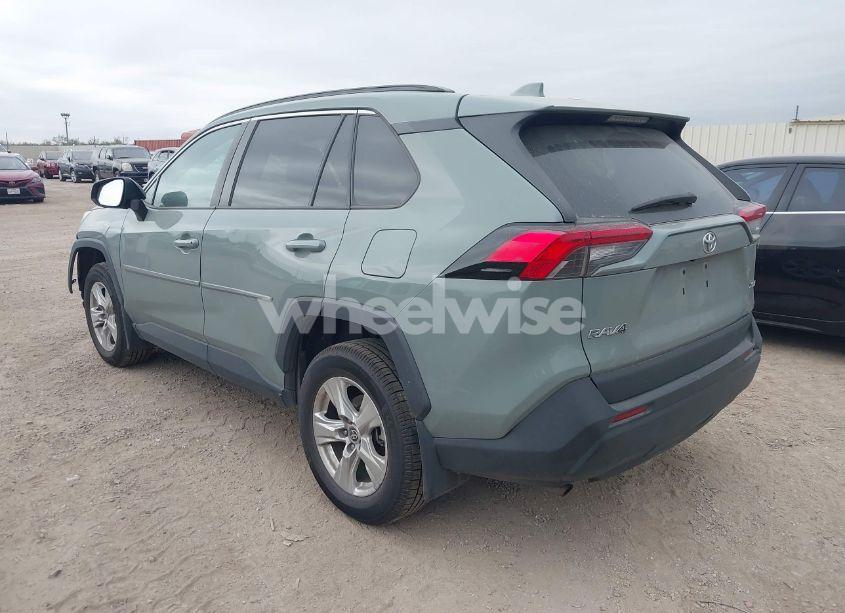 Photo 3 of 2021 Toyota Rav4 XLE (VIN 2T3W1RFV0MW176224)