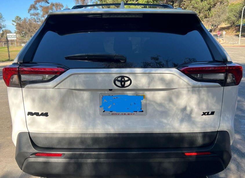 Photo 12 of 2022 Toyota Rav4 XLE (VIN 2T3W1RFV0NC174962)