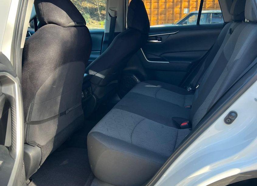 Photo 8 of 2022 Toyota Rav4 XLE (VIN 2T3W1RFV0NC174962)