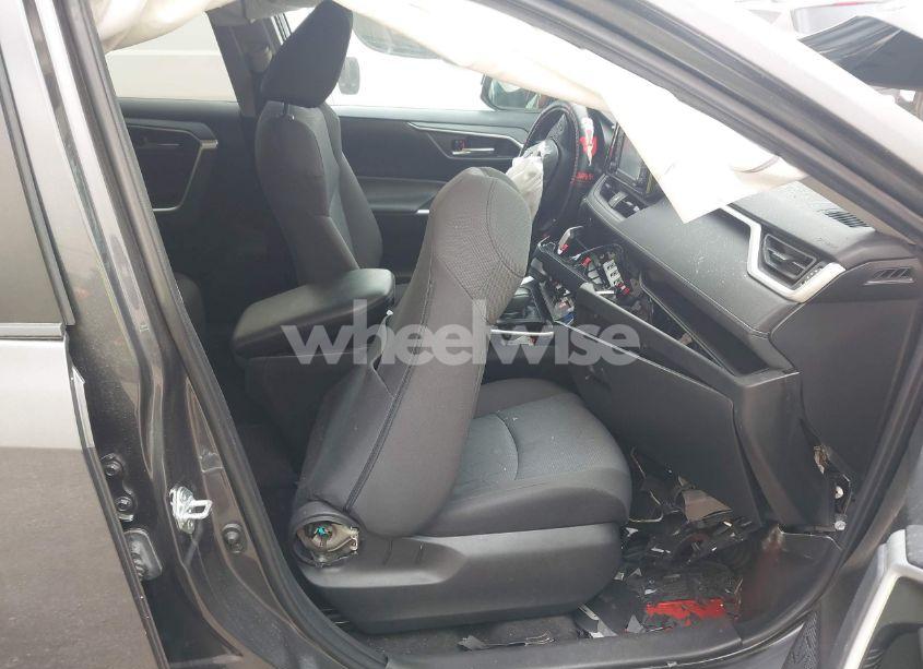 Photo 5 of 2022 Toyota Rav4 XLE (VIN 2T3W1RFV0NW216223)