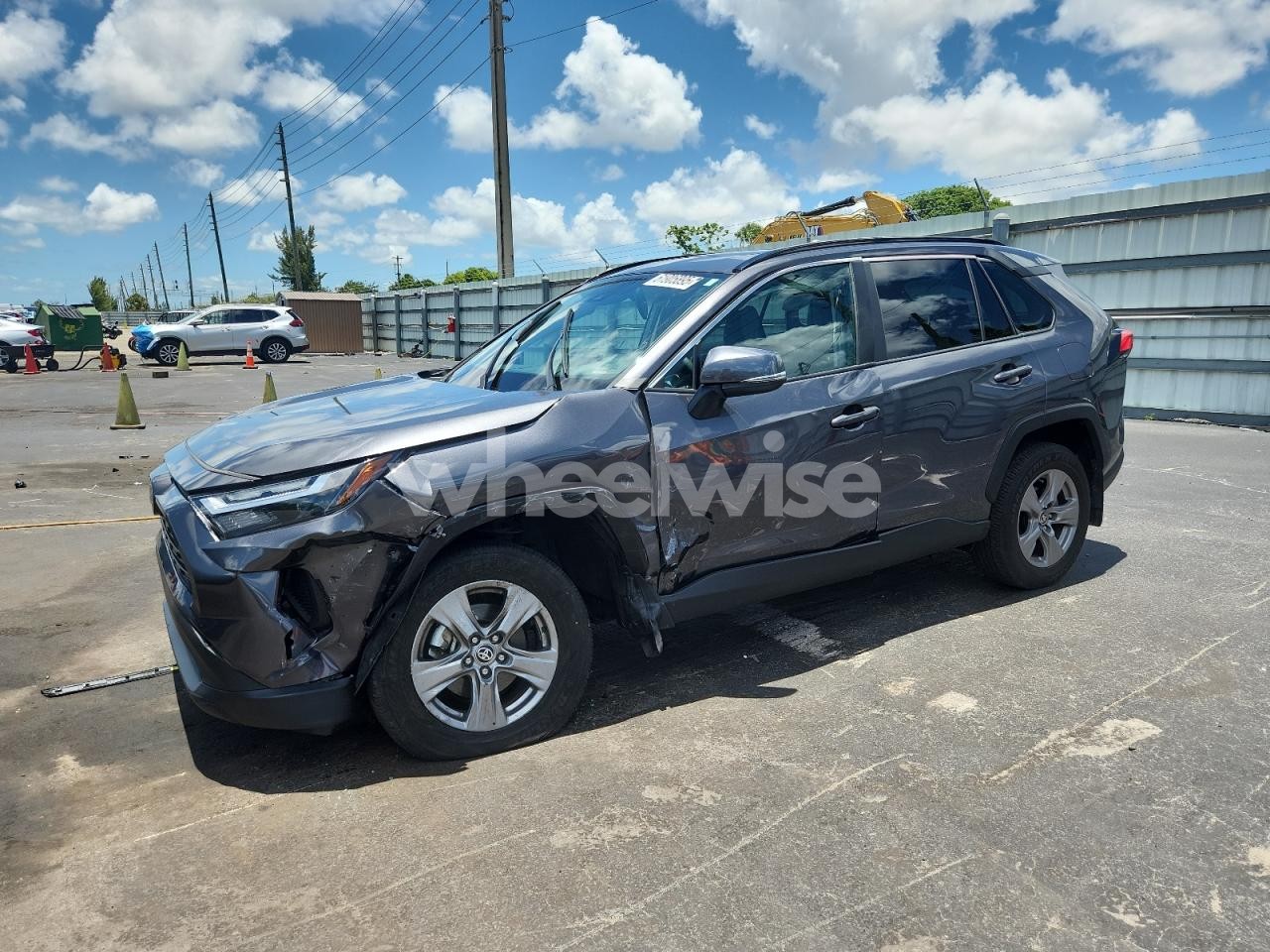 2024 TOYOTA RAV4 XLE (VIN 2T3W1RFV0RC261086) main photo