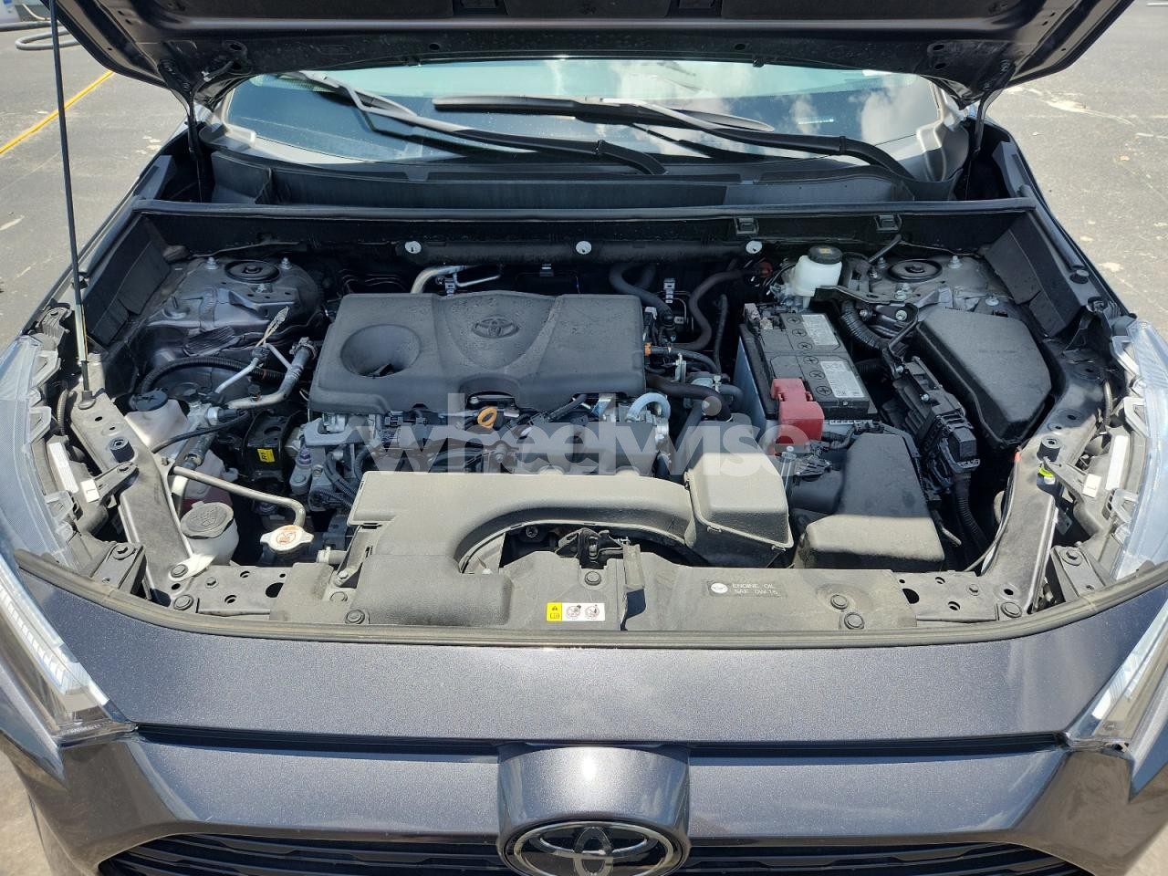 Photo 11 of 2024 TOYOTA RAV4 XLE (VIN 2T3W1RFV0RC261086)