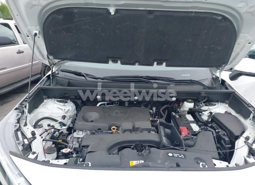 Photo 10 of 2024 Toyota Rav4 XLE (VIN 2T3W1RFV0RC277255)