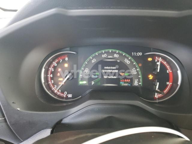 Photo 10 of 2025 TOYOTA RAV4 XLE (VIN 2T3W1RFV0SW377053)