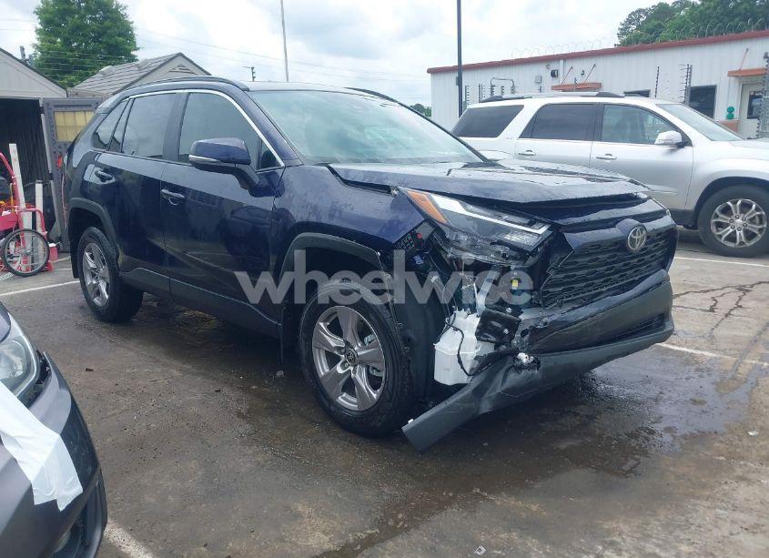 2025 Toyota Rav4 XLE (VIN 2T3W1RFV0SW391017) main photo