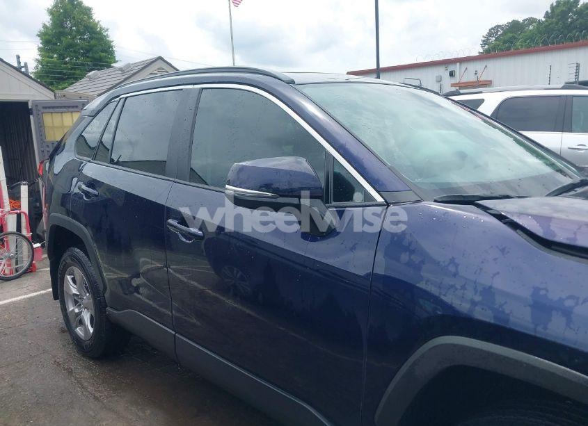 Photo 13 of 2025 Toyota Rav4 XLE (VIN 2T3W1RFV0SW391017)