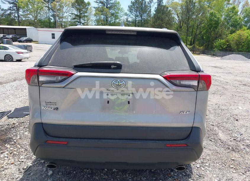 Photo 15 of 2019 Toyota Rav4 XLE (VIN 2T3W1RFV1KW006340)