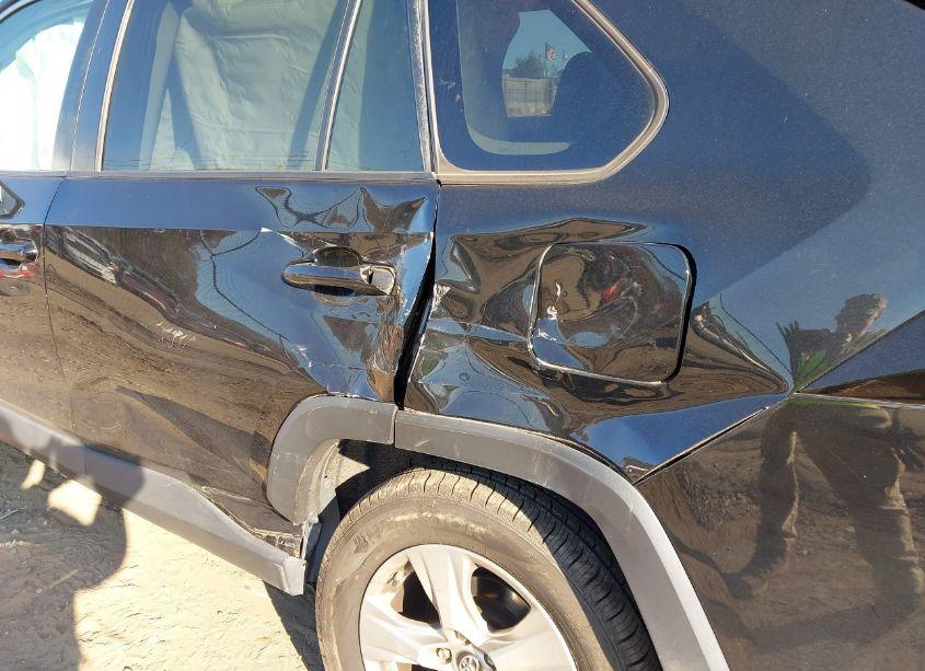 Photo 12 of 2019 Toyota Rav4 XLE (VIN 2T3W1RFV1KW016057)