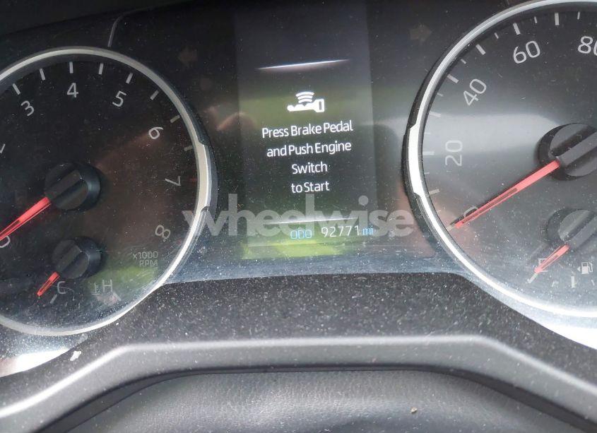 Photo 16 of 2019 Toyota Rav4 XLE (VIN 2T3W1RFV1KW019623)