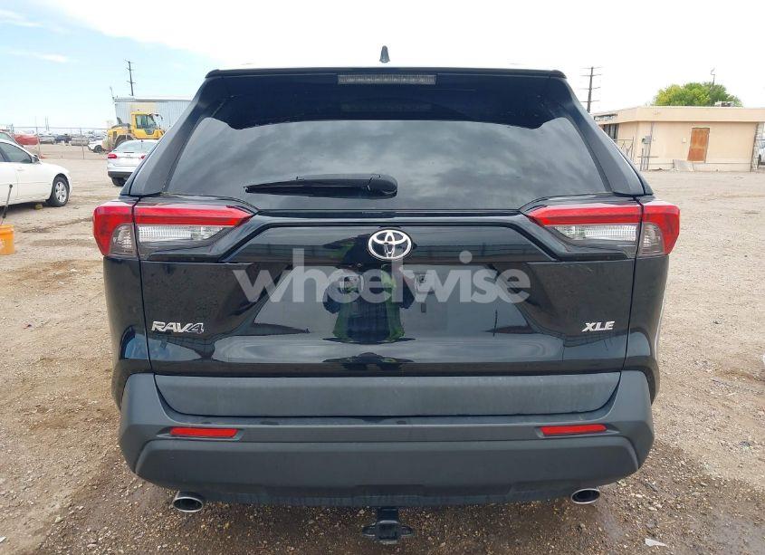 Photo 16 of 2019 Toyota Rav4 XLE (VIN 2T3W1RFV1KW043291)