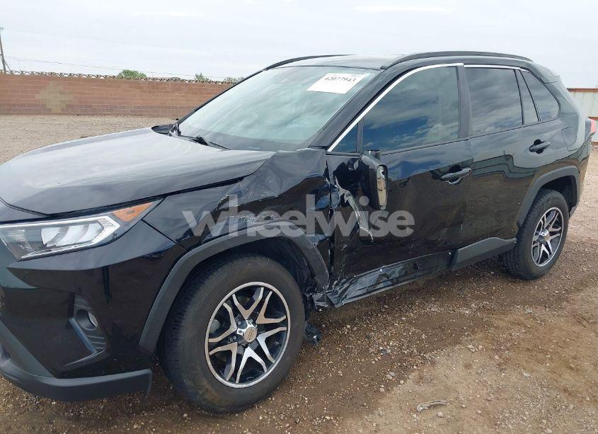 Photo 6 of 2019 Toyota Rav4 XLE (VIN 2T3W1RFV1KW043291)