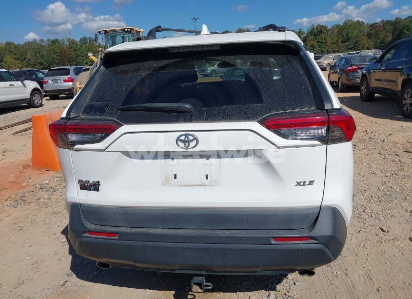 Photo 16 of 2019 Toyota Rav4 XLE (VIN 2T3W1RFV1KW048815)