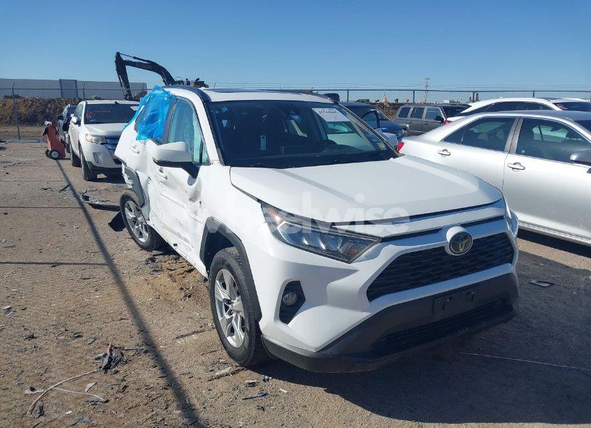 2020 Toyota Rav4 XLE (VIN 2T3W1RFV1LC036912) main photo