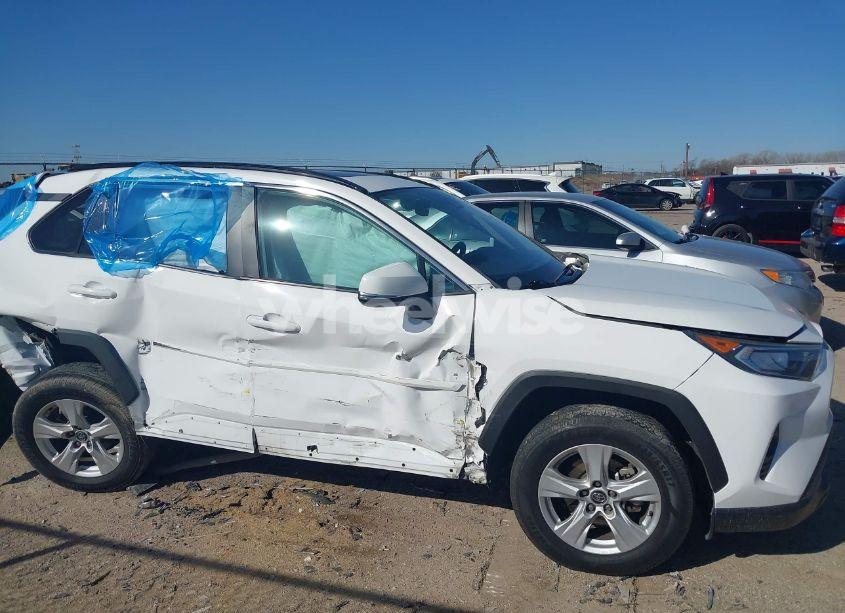 Photo 14 of 2020 Toyota Rav4 XLE (VIN 2T3W1RFV1LC036912)