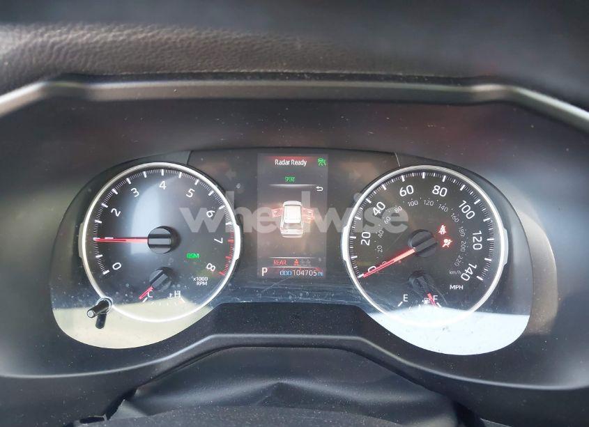 Photo 7 of 2020 Toyota Rav4 XLE (VIN 2T3W1RFV1LC036912)