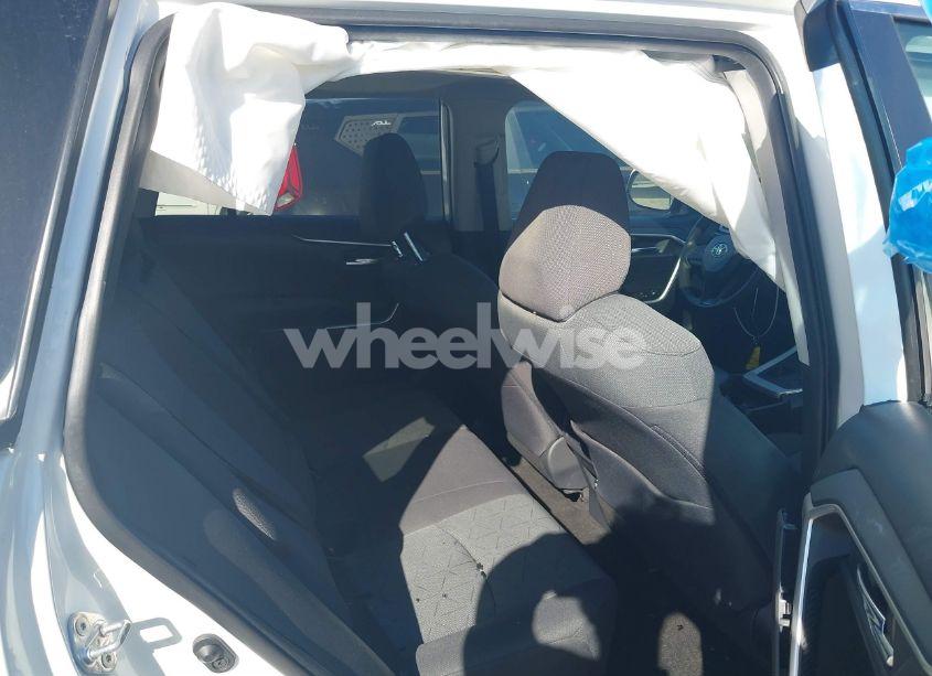 Photo 8 of 2020 Toyota Rav4 XLE (VIN 2T3W1RFV1LC036912)