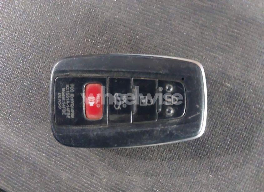 Photo 11 of 2020 Toyota Rav4 XLE (VIN 2T3W1RFV1LC066427)