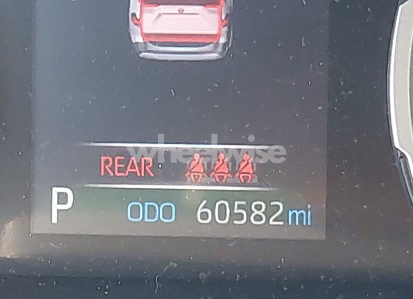 Photo 15 of 2020 Toyota Rav4 XLE (VIN 2T3W1RFV1LC066427)