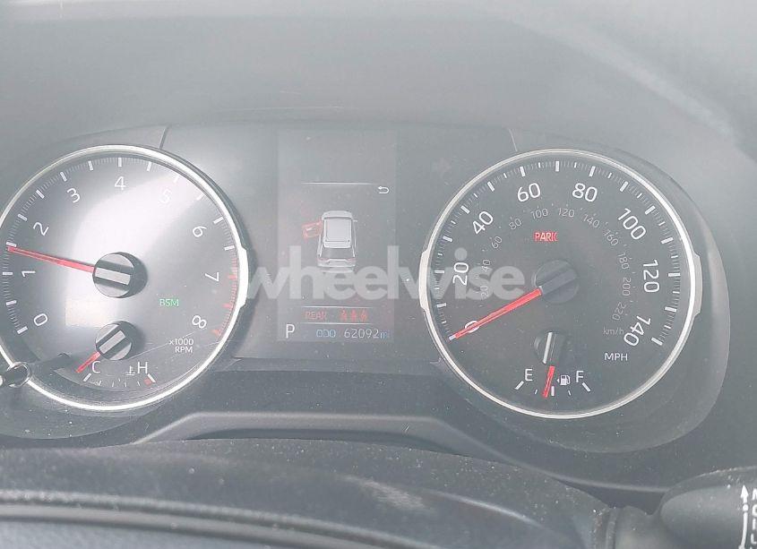 Photo 7 of 2020 Toyota Rav4 XLE (VIN 2T3W1RFV1LC079243)