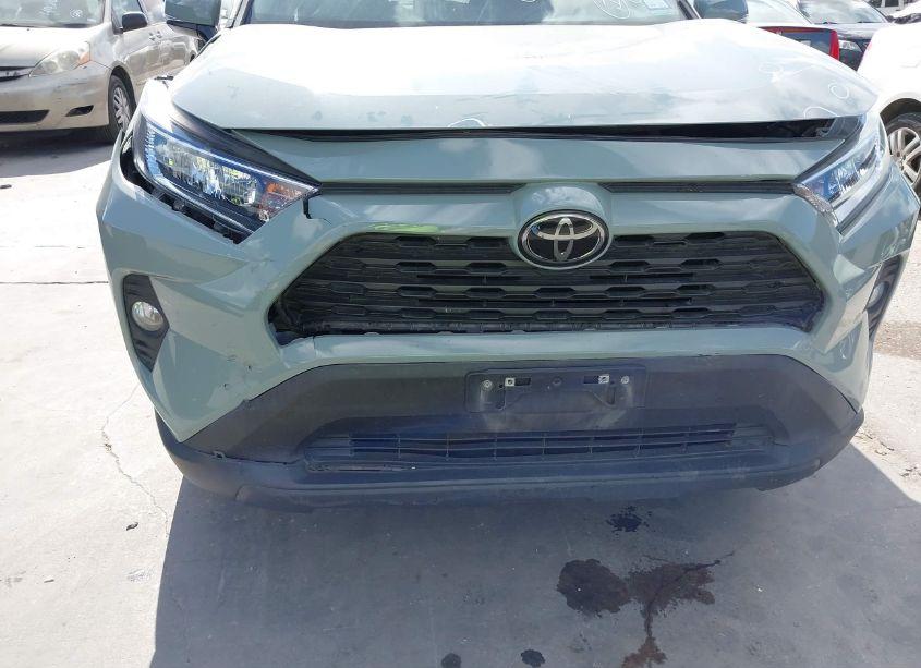 Photo 6 of 2021 Toyota Rav4 XLE (VIN 2T3W1RFV1MC085951)