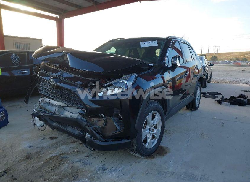 Photo 2 of 2021 Toyota Rav4 XLE (VIN 2T3W1RFV1MC087019)