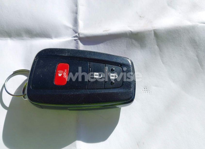 Photo 11 of 2021 Toyota Rav4 XLE (VIN 2T3W1RFV1MC087506)