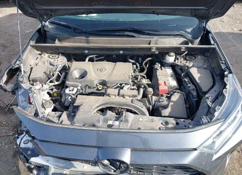 Photo 10 of 2021 Toyota Rav4 XLE (VIN 2T3W1RFV1MC147011)