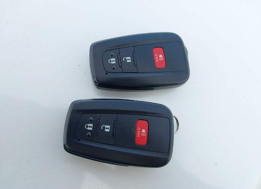 Photo 11 of 2021 Toyota Rav4 XLE (VIN 2T3W1RFV1MC147011)