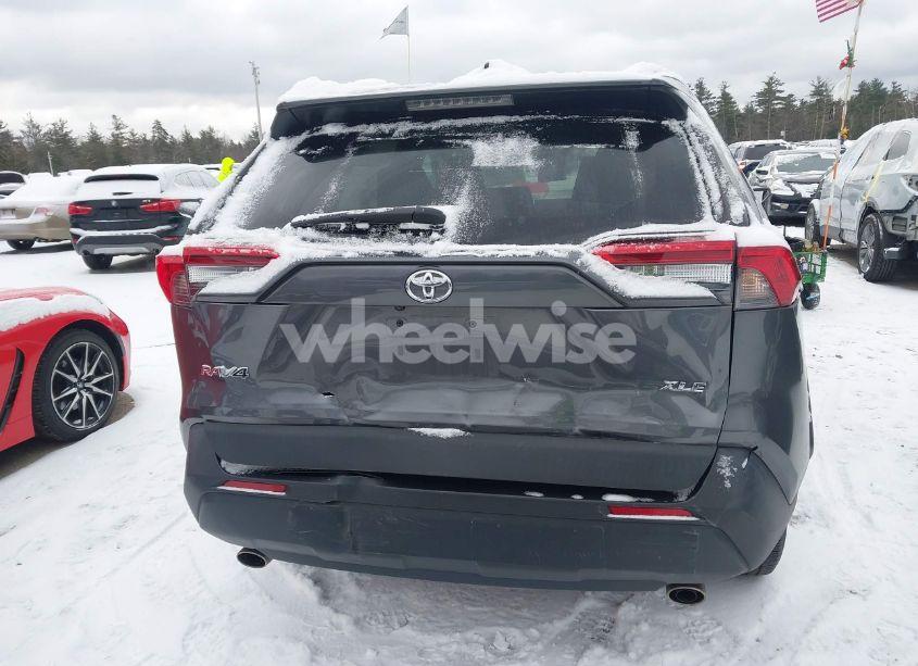 Photo 16 of 2021 Toyota Rav4 XLE (VIN 2T3W1RFV1MC149440)