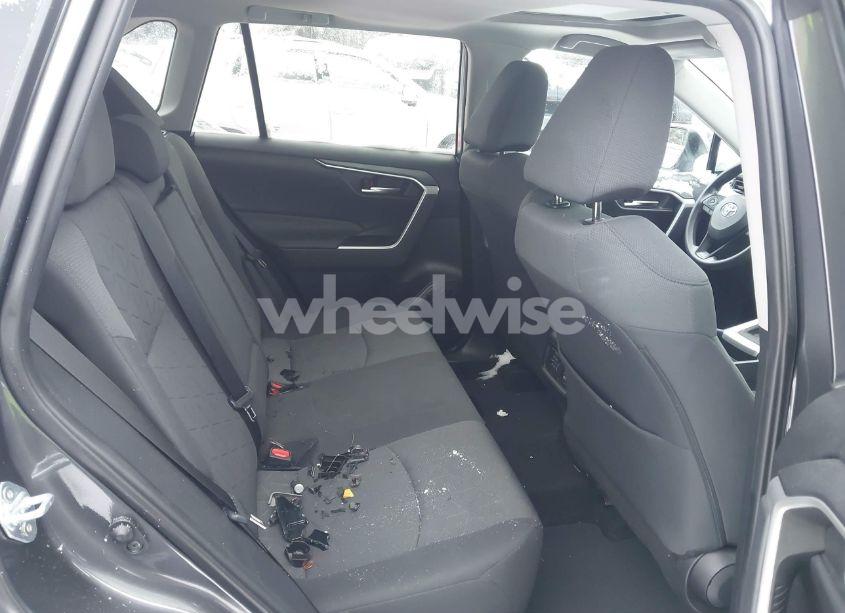 Photo 8 of 2021 Toyota Rav4 XLE (VIN 2T3W1RFV1MC149440)