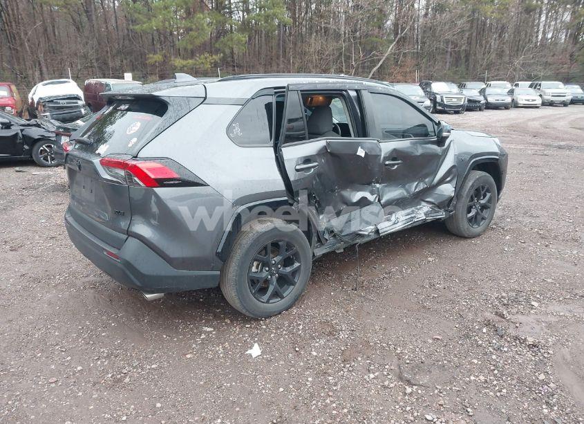 Photo 4 of 2021 Toyota Rav4 XLE (VIN 2T3W1RFV1MC151429)