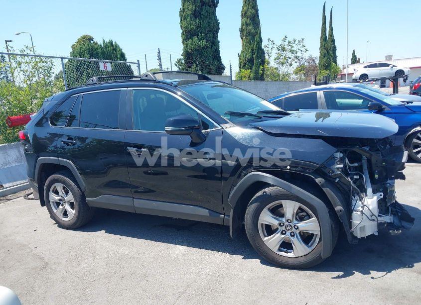 Photo 14 of 2021 Toyota Rav4 XLE (VIN 2T3W1RFV1MC154363)