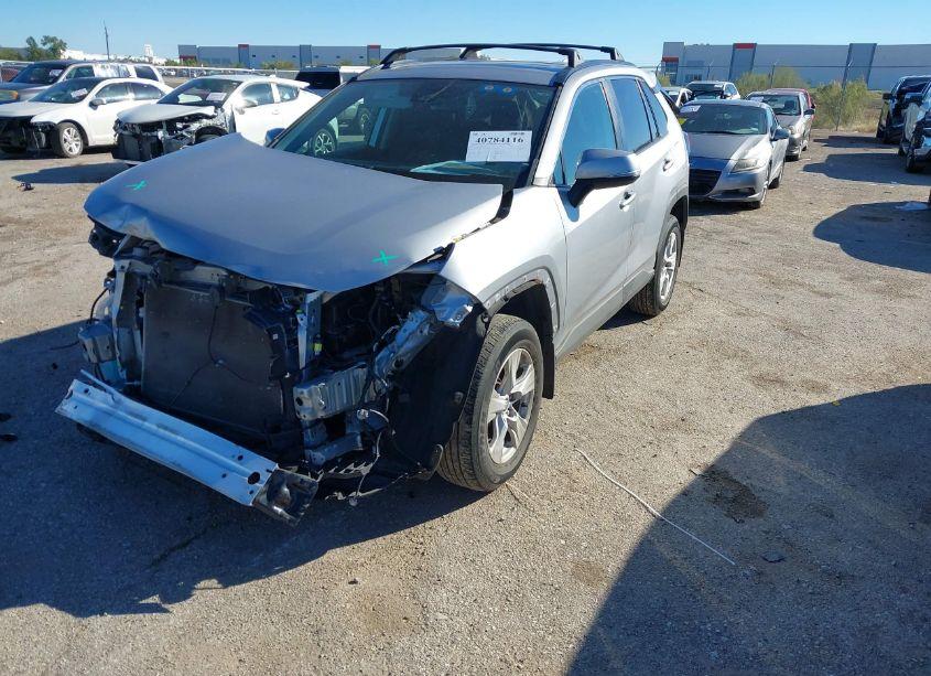 Photo 2 of 2021 Toyota Rav4 XLE (VIN 2T3W1RFV1MC172670)
