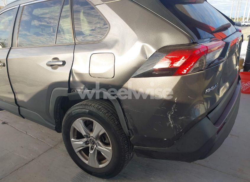 Photo 17 of 2021 Toyota Rav4 XLE (VIN 2T3W1RFV1MW108322)