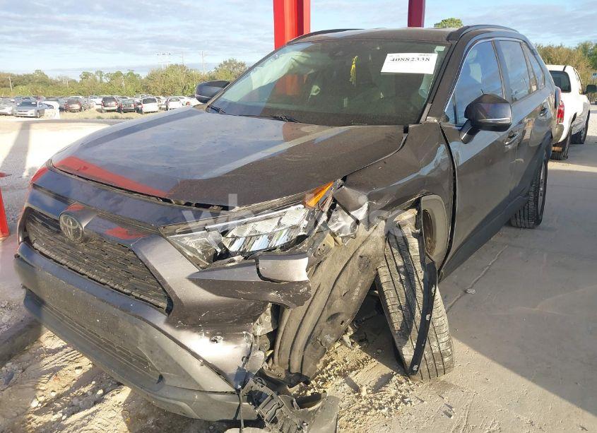 Photo 6 of 2021 Toyota Rav4 XLE (VIN 2T3W1RFV1MW108322)